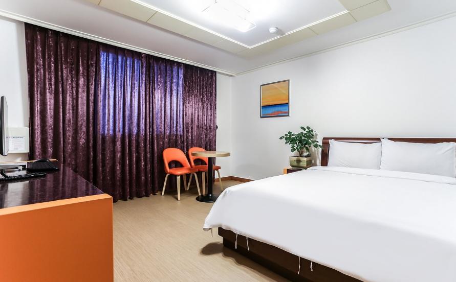 Crystal Motel Gangneung Ngoại thất bức ảnh